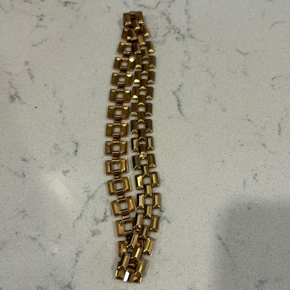 Necklace - Picture 1 of 4